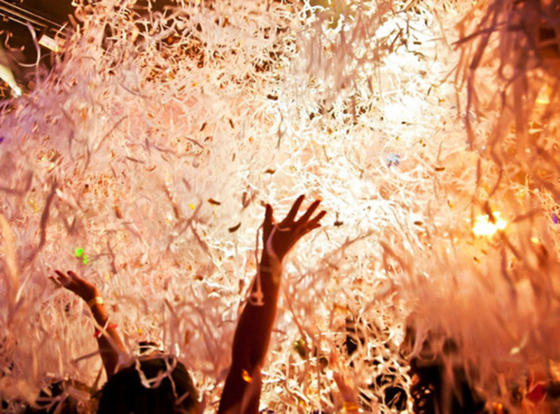 Бумажное шоу